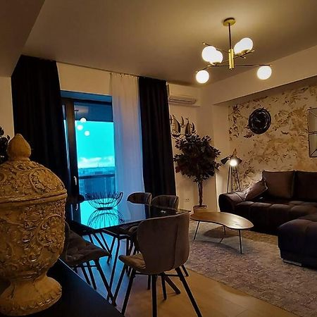 Prime Location, Sea View Flat Near The Beach Appartement Constanţa Buitenkant foto